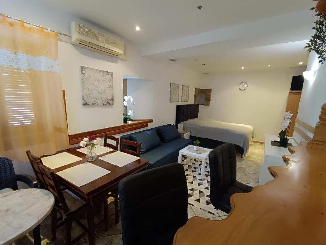 Adria Pearl Appartments Врсар Экстерьер фото
